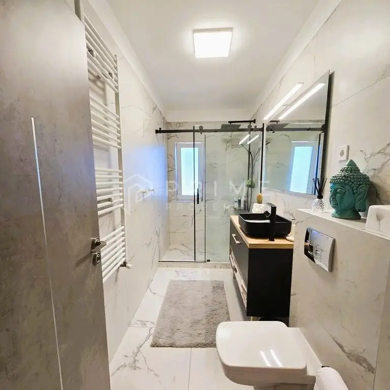Penthouse 120 mp utili, 4 camere, cu terase generoase 60 mp, Unirii