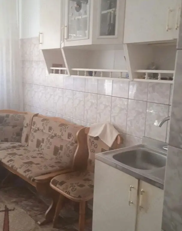 De inchiriat apartament cu 2 camere, Micro 20, 350 Euro
