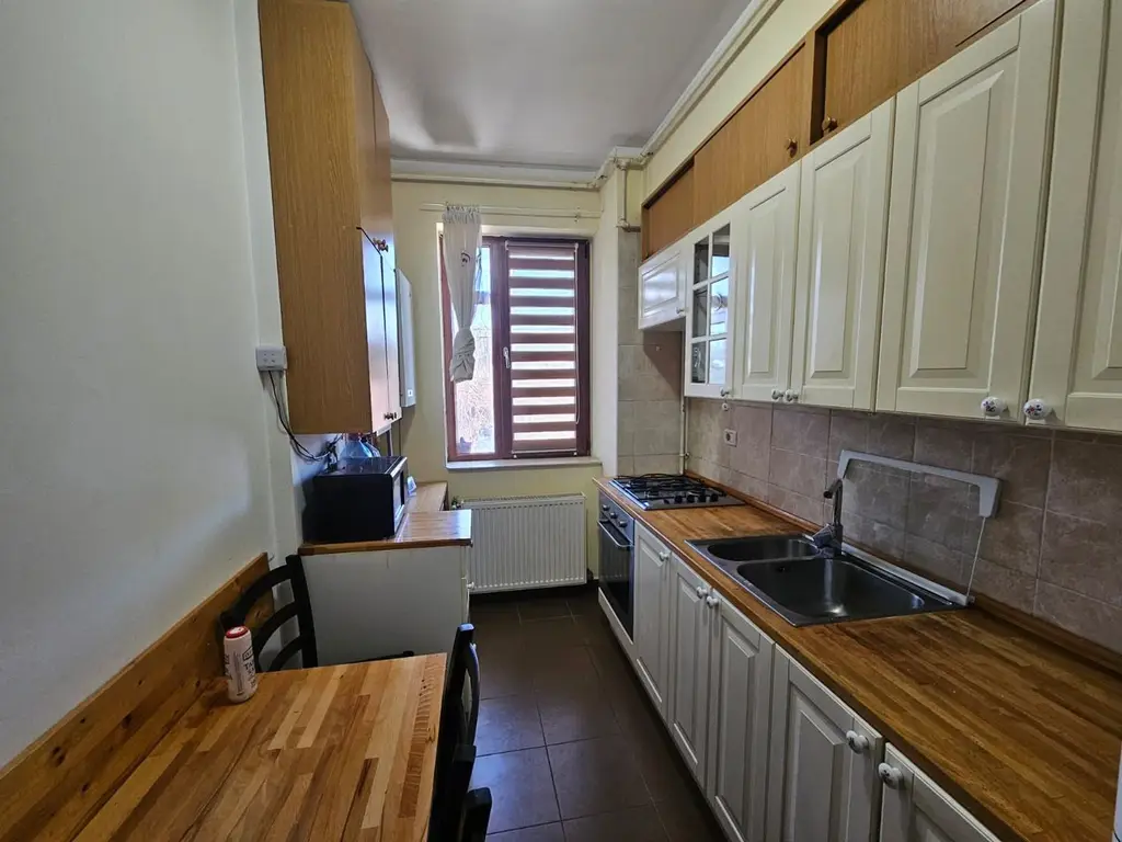 Apartament 3 camere decomandat, Găvana – platou, aproape de pădure