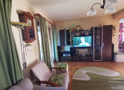 Casa individuala. Mobilata si utilata. Mosnita. Pozitie buna.