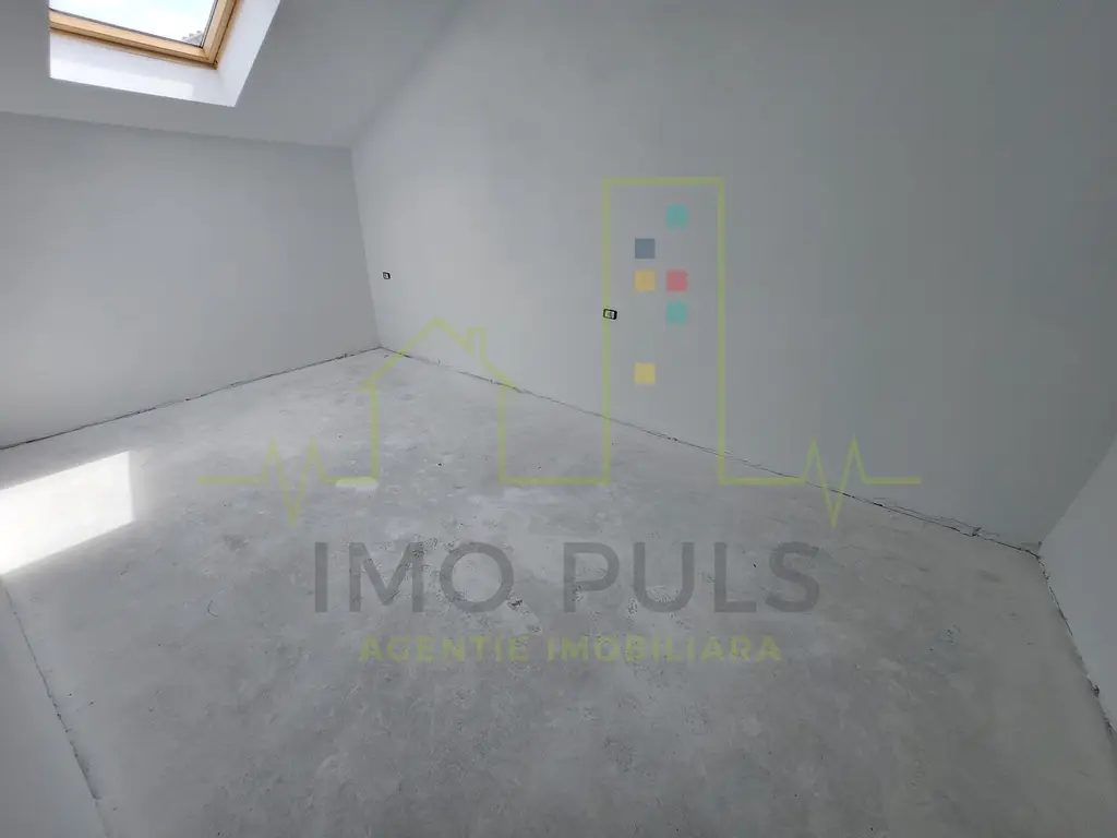 Penthouse. Lipovei. Terasa 66 mp. 2 Bai. Decomandat. Bucatarie inchisa