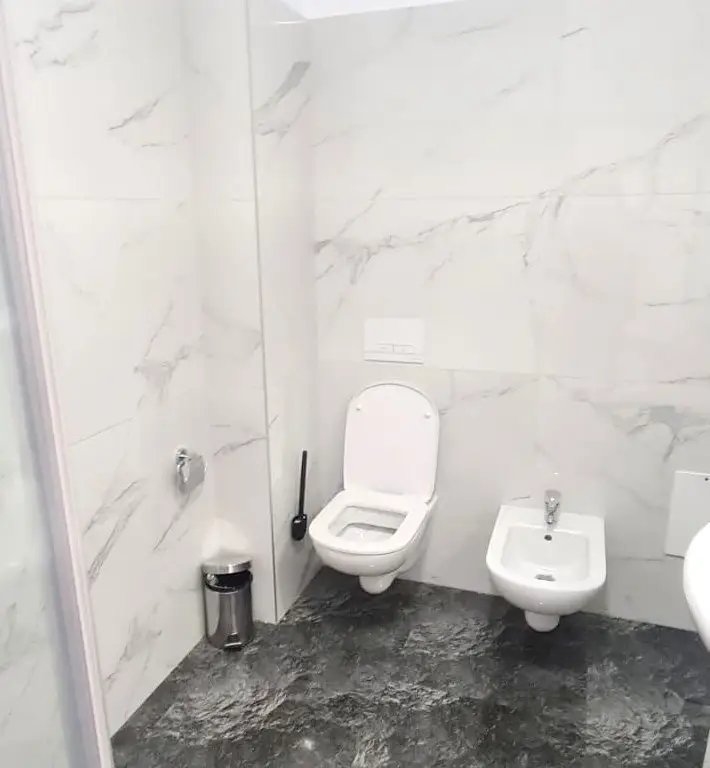 De vanzare apartament cu 2 camere Micro 17, 133.000 euro