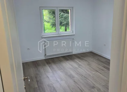Apartament cu 1 cameră recent renovat | Tudor, Rămurele |