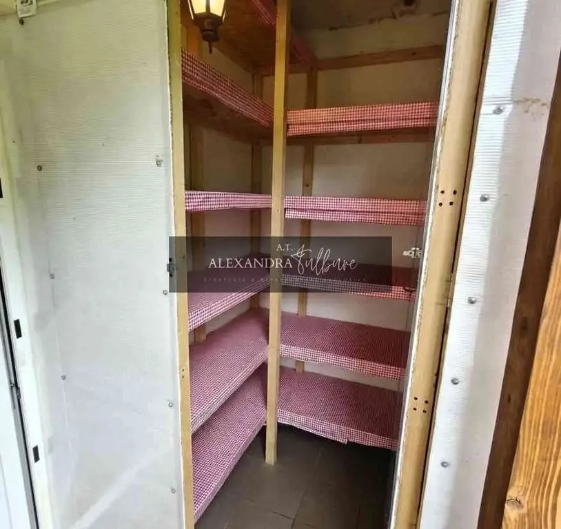 Apartament 3 camere, etaj intermediar, 2balcoane, parcare