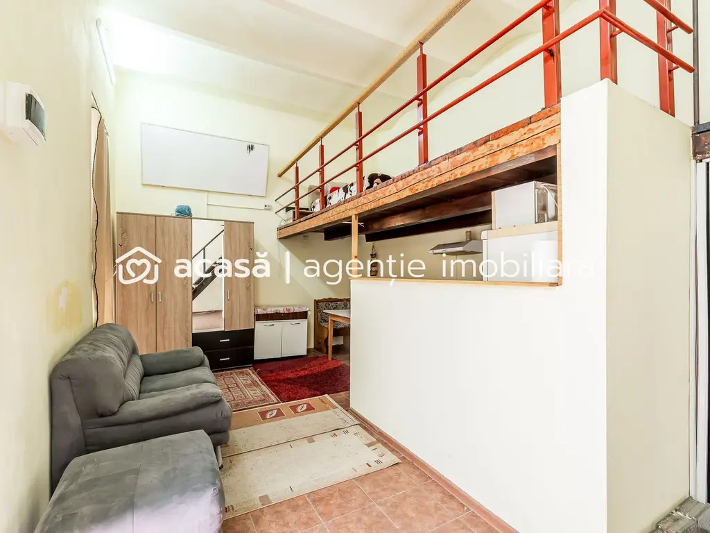 Spațiu birouri central cu 2 intrări pe Str. Unirii 1 Arad.
