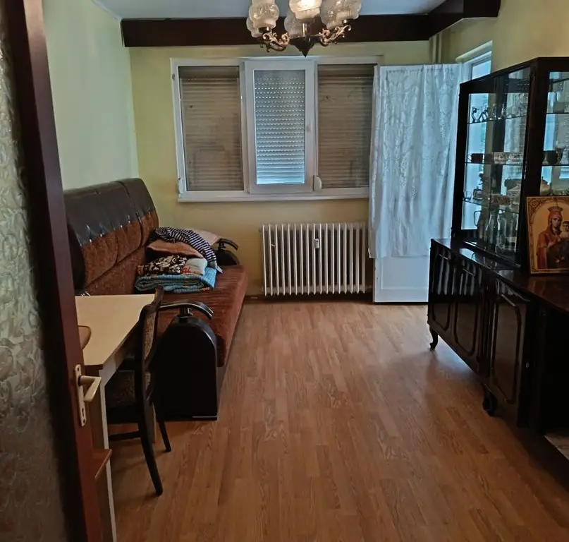 De vanzare apartament cu 2 camere, parter, micro 13 B, 58.500 euro