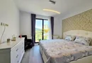 Casă modernă de vânzare, curte, 6 camere, parcare, Zona Vivo, Florești