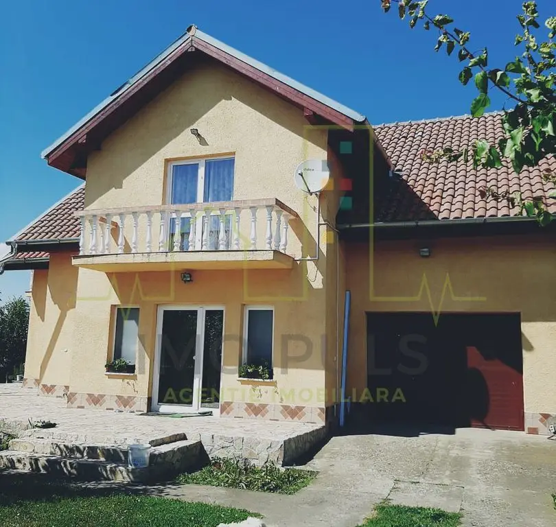 Casa individuala in Dudestii Noi. Panouri solare.