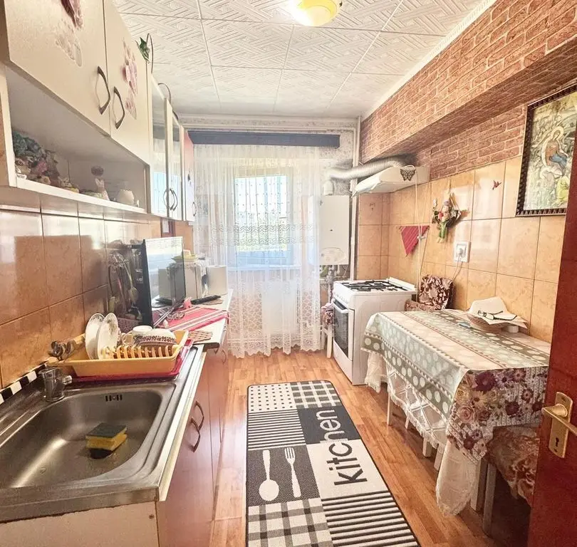 Apartament spațios, 3 camere – Bulevardul CFR, Giurgiu