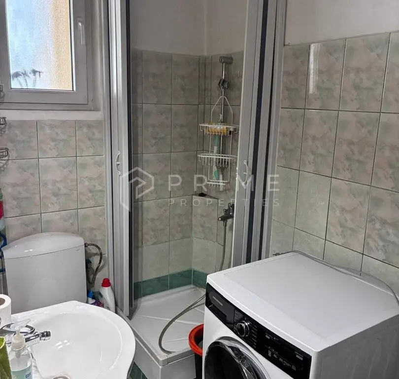 Apartament 3 camere, 80 mp, Ultracentral – Etaj 1, Tavan Înalt (3,9 m)