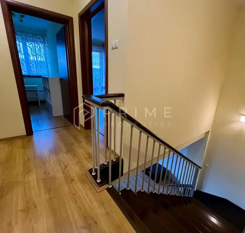 Apartament duplex modern de închiriat, complet mobilat, 4 camere