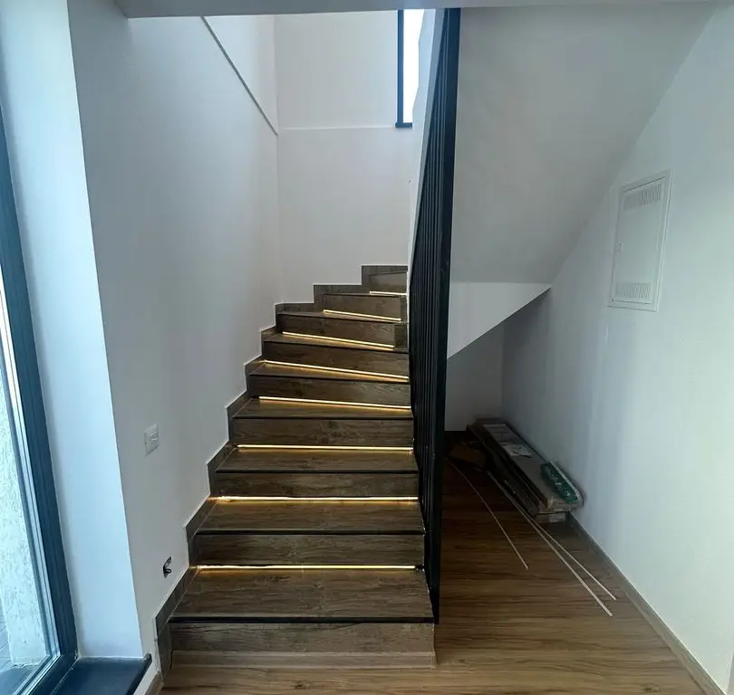 Casă P+1 modernă, finisaje premium, teren 375 mp | Tunari