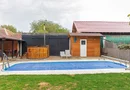 Vilă 5 dormitoare, 4 băi, 2 248mp teren, piscină. Preț: 229 000 E.