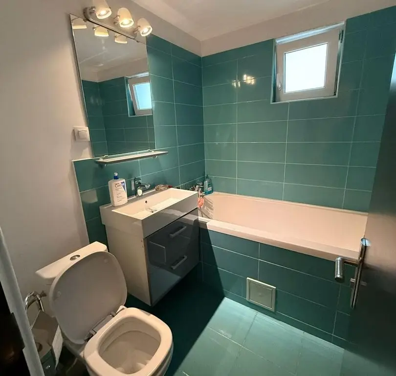 Apartament 4 camera Crangasi