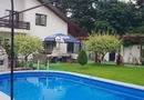Afumati vila 8 camere , teren 1300 mp , piscina