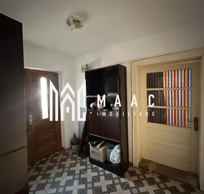 Casă de vânzare Sibiu 4 camere | Central | 115 mp utili, curte privată
