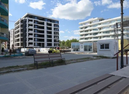 Ag. Eu. vinde Ap. 2 Cam 52 mp Et. 2/4 An 2023 30 m de plaja Mamaia Nord