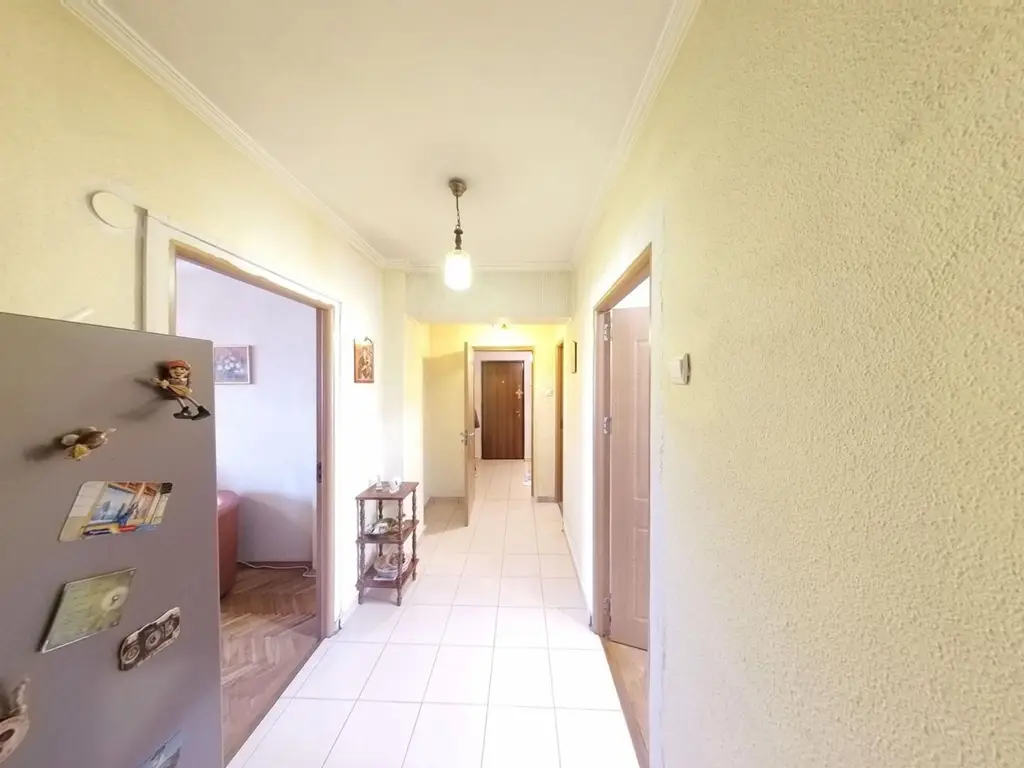 Apartament 4 Camere Ultracentral, Decomandat, Etaj 2