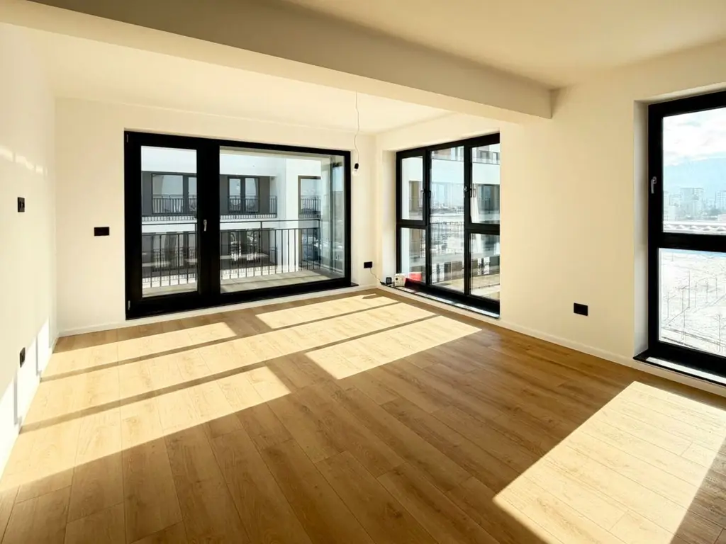 Kasper vânzare apartament de lux 2 camere nelocuit vedere libera spre Tâmpa