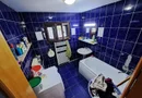 Vând casă cu demisol , parter + 2 etaje și teren în sector 4