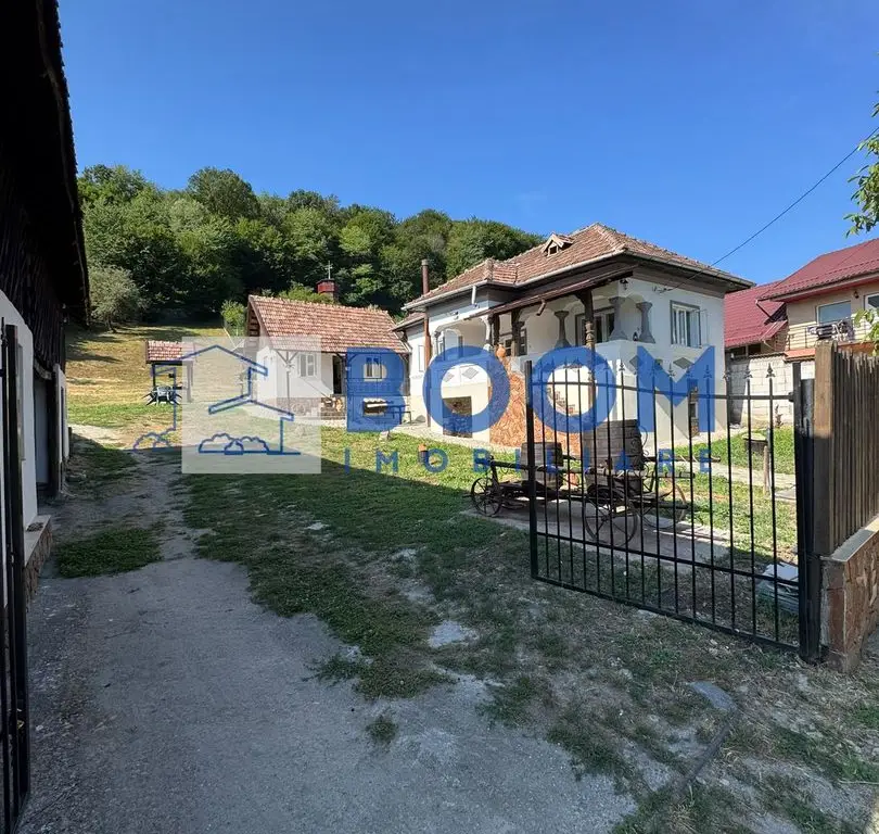 Conac Boieresc | Restaurat | Teren 2000 m