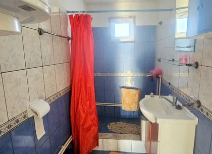 Casa cu 3 camere + 900 mp teren proprietate -Sendreni, jud. Galati