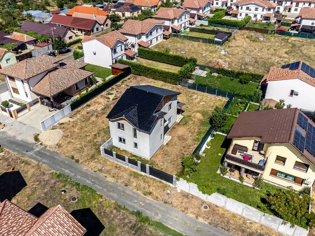 De vânzare casă în Aradul Nou