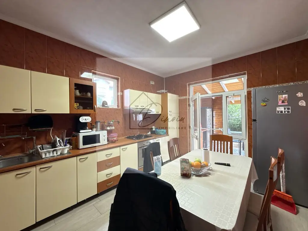 De inchiriat Vila 6 camere Pipera I bulevard, teren750 mp I COM 0%