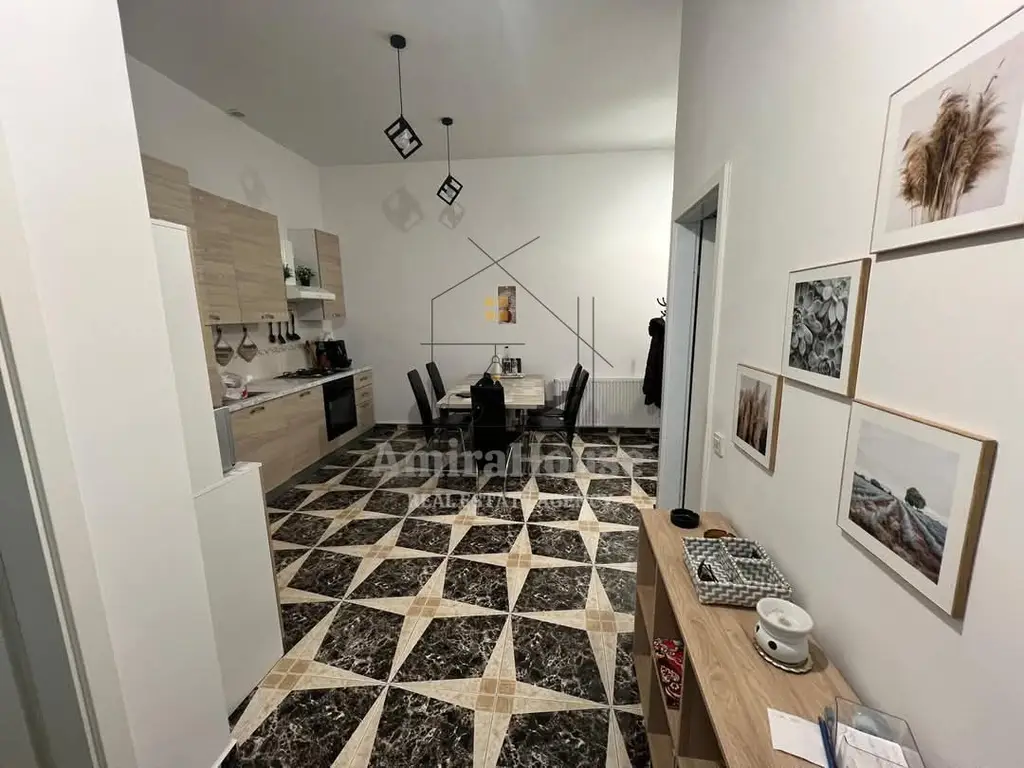 Apartament 3 camere, finisat, 75 mp si pod mansardabil, Bulevardul Eroilor