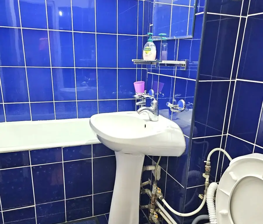 Apartament cu 3 camere, etaj intermediar - Piata Centrala