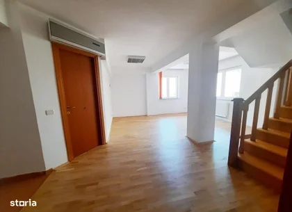 Duplex P+1 in bloc 2013 in Precupetii Vechi nr 65, 4 camere, curte