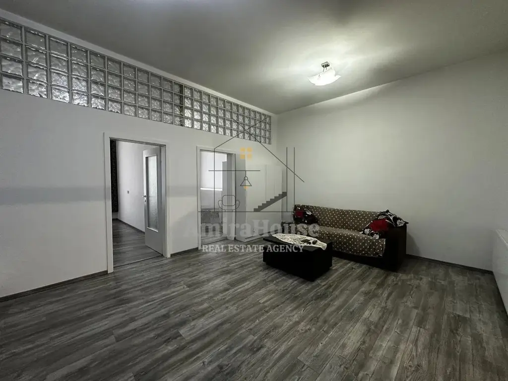 Apartament 3 camere, finisat, 75 mp si pod mansardabil, Bulevardul Eroilor
