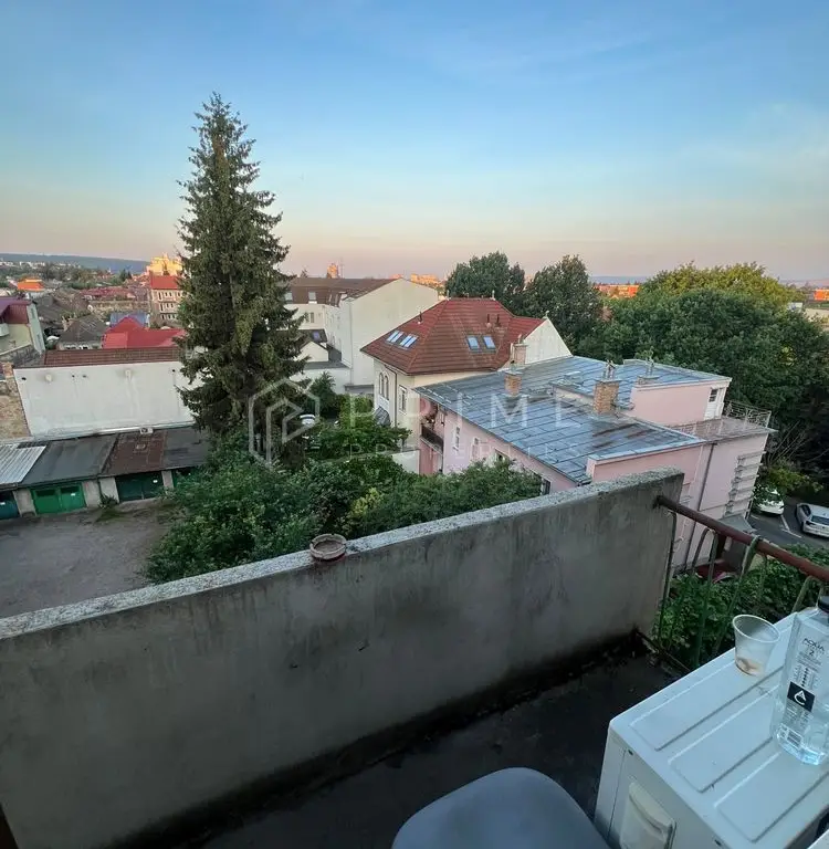 De inchiriat apartament 2 camere in centru