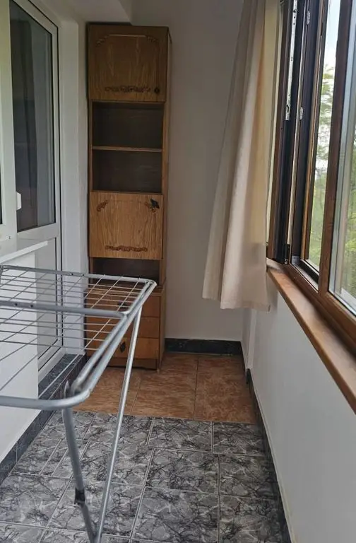 De inchiriat apartament cu 2 camere, etaj 4/4 Piata Centrala, 360 euro