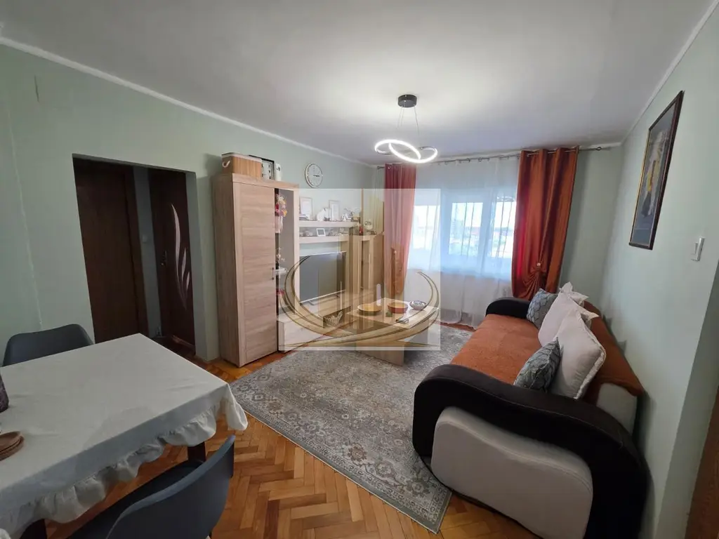 Apartament 3 camere de vânzare – Gheorghe Lazăr