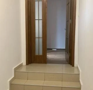 BRASADAS inchiriaza vila RENOVATA Unirii