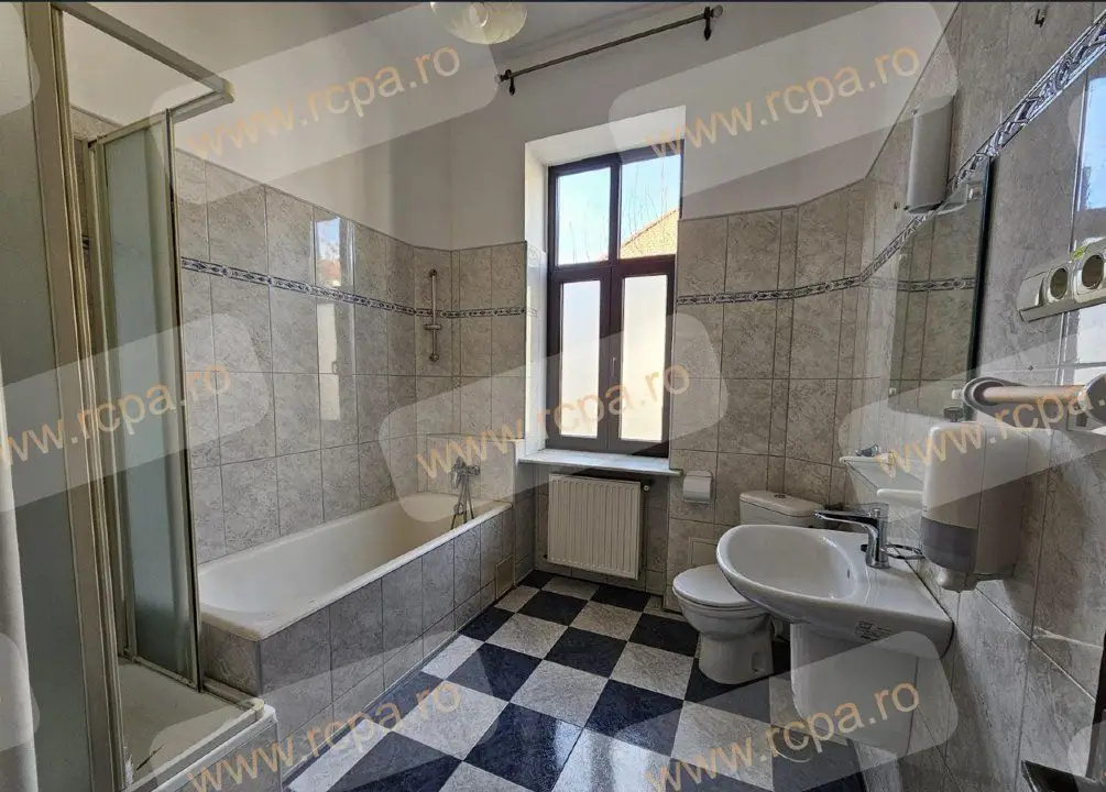 Direct Proprietar: Apartament in vila, Dorobanţi - Capitale