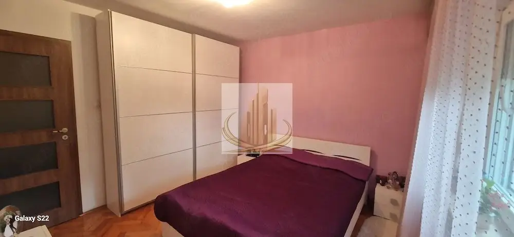 Apartament 4 camere decomandat, 82 mp, etaj 1, Aradului