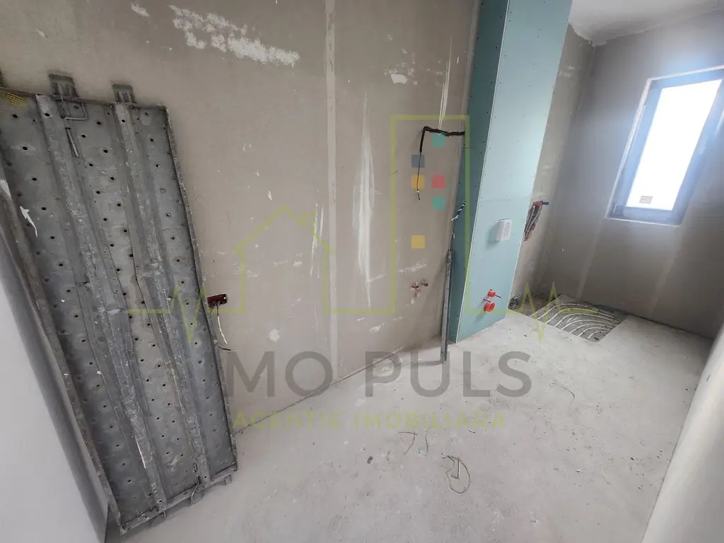 3 Camere. 2 Bai. Torontalului. Terasa 53 mp. Penthouse. Dormitoare mari.