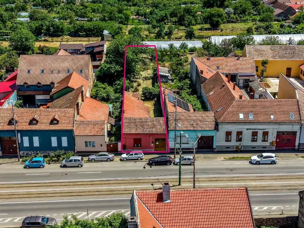 Calea Timisorii Casă solidă din cărămidă cu potențial EXCEPȚIONAL