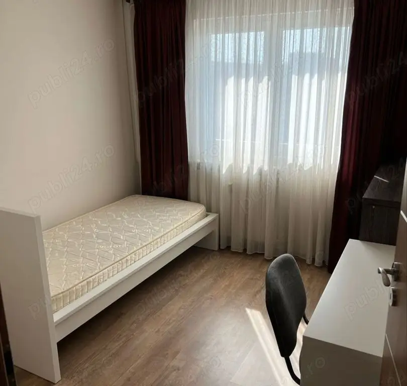 vand apartament 3 camere plus dressing