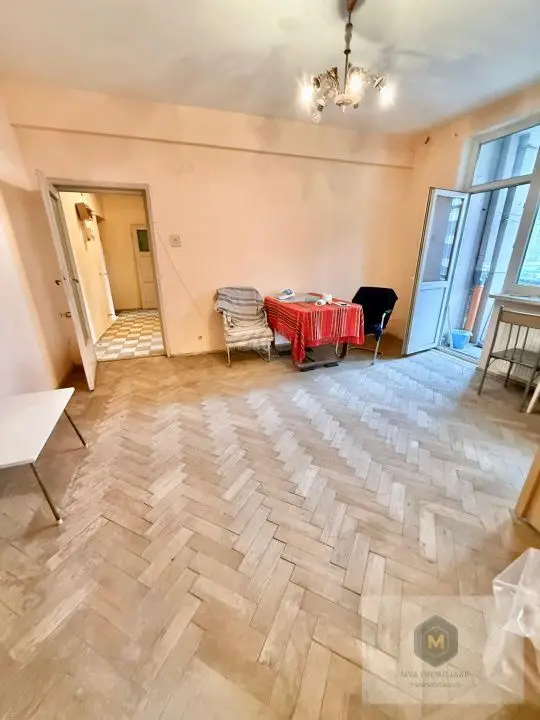 Metrou Lujerului - ap. 3 camere - necesita renovare completa