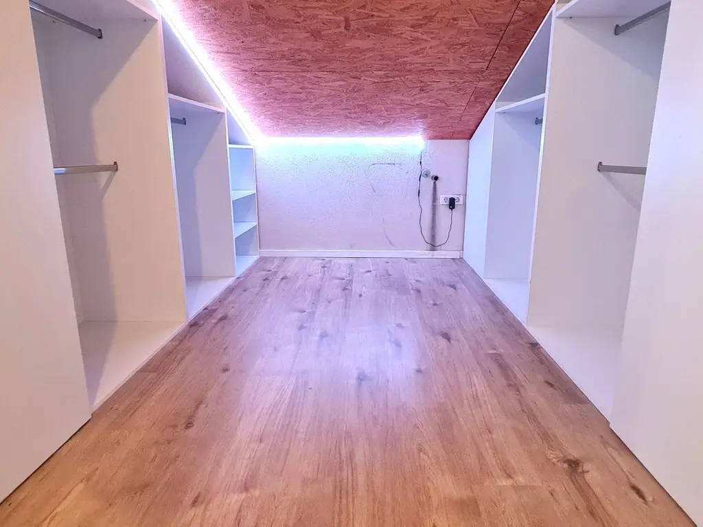 Casa semimobilata semiutilata modern cartier Izvor Tarlungeni Brasov