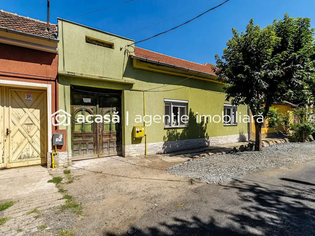 Apartament 2 camere spatios la casa individuala zona Centru Arad