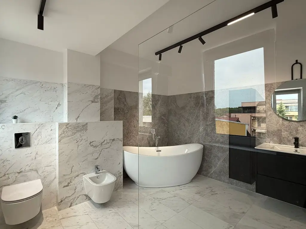 Luxury Duplex with Stunning Sunset Views *** Iancu Nicolae