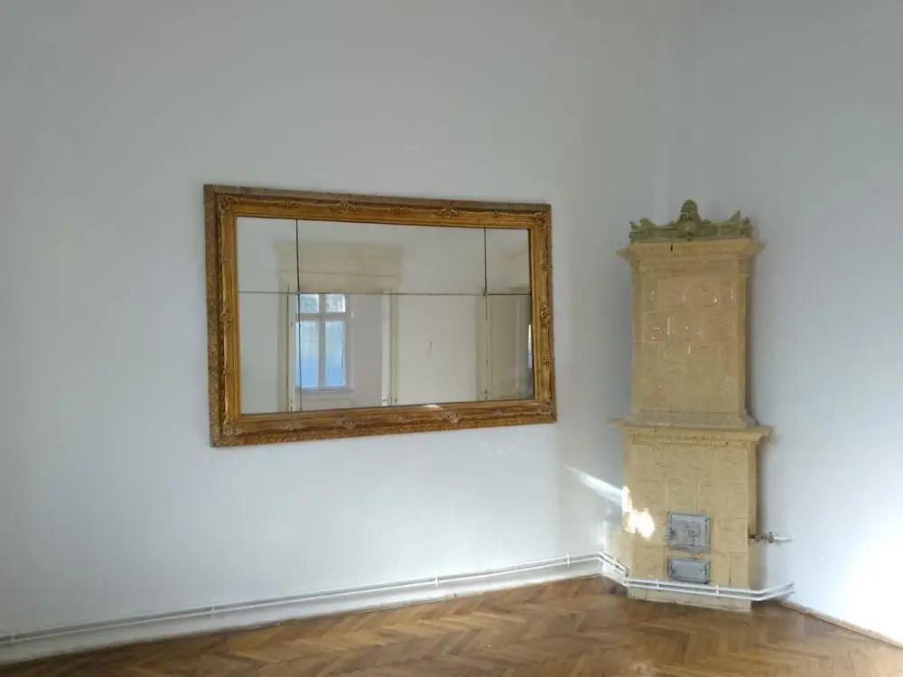 Inchiriez casa la curte in centru,zona Foisorul de Foc
