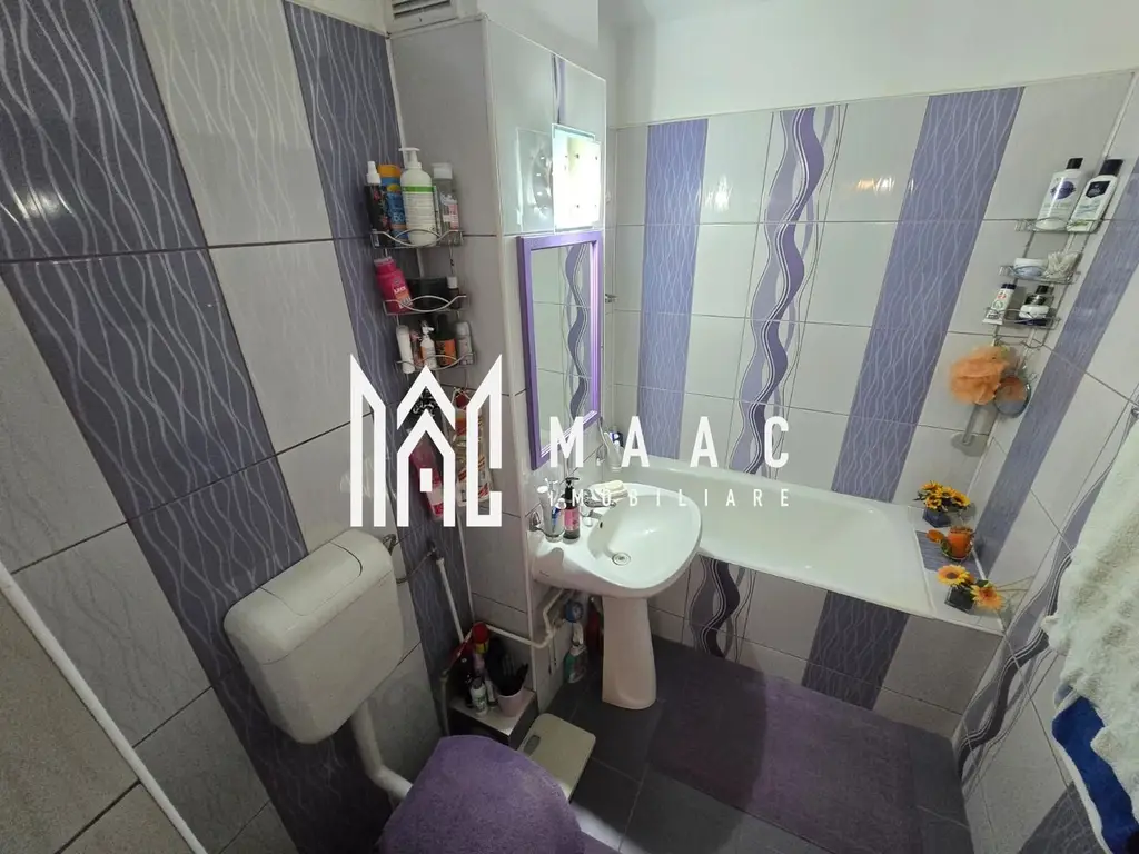 Apartament 4 camere 2 bai zona Strand Parc