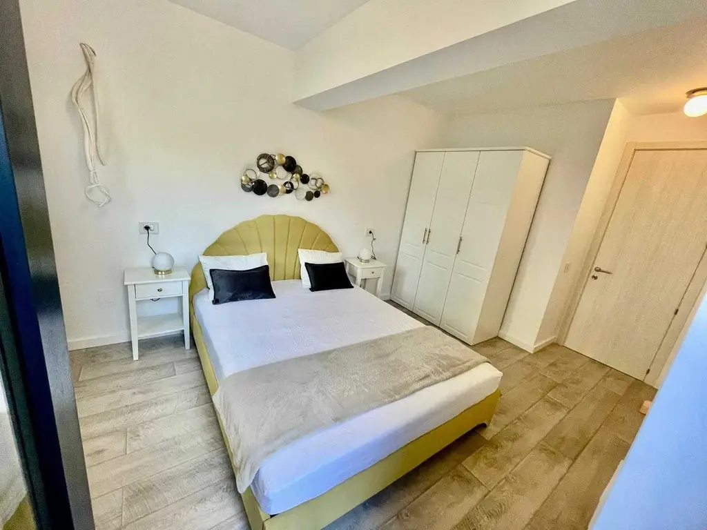 Proprietar 3 camere+gradina mobilat si utilat 1 Mai Domenii Herastrau