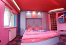 5 Camere. Etaj 1. Complex.