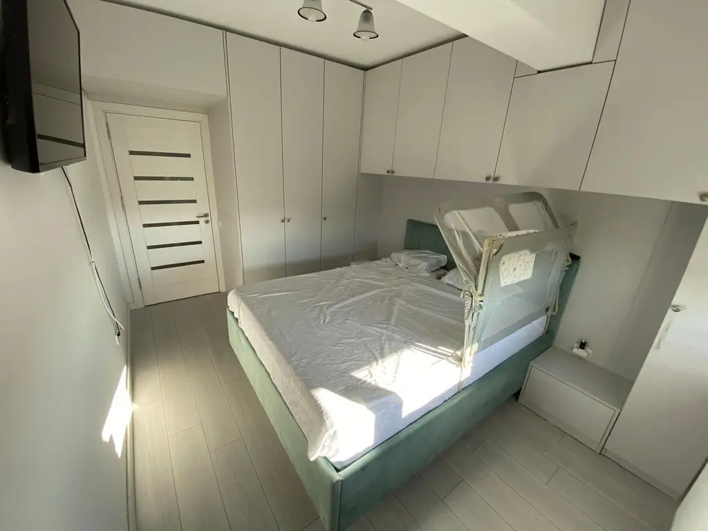 Apartament 3 camere decomandat zona Trapezului